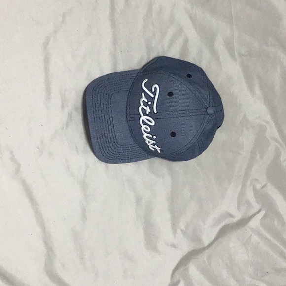 Baseball cap - Picture 3 of 3